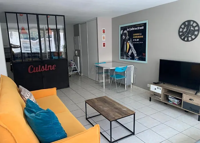 Bayonne-adour, 3 Pieces, 6 Personnes. * Bayonne